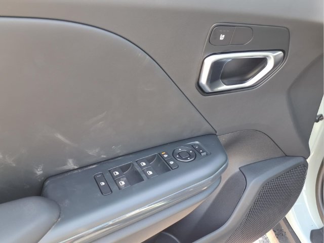 New 2026 Kia K4 EX FWD image 13