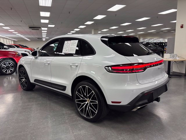 Used 2024 Porsche Macan AWD/4WD image 5