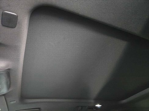 Used 2021 GMC Yukon SLT w/ SLT Luxury Plus Package image 24