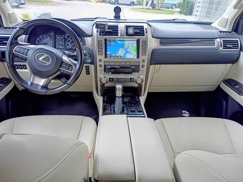 Used 2021 Lexus GX 460 Premium w/ Premium Package AWD/4WD image 7