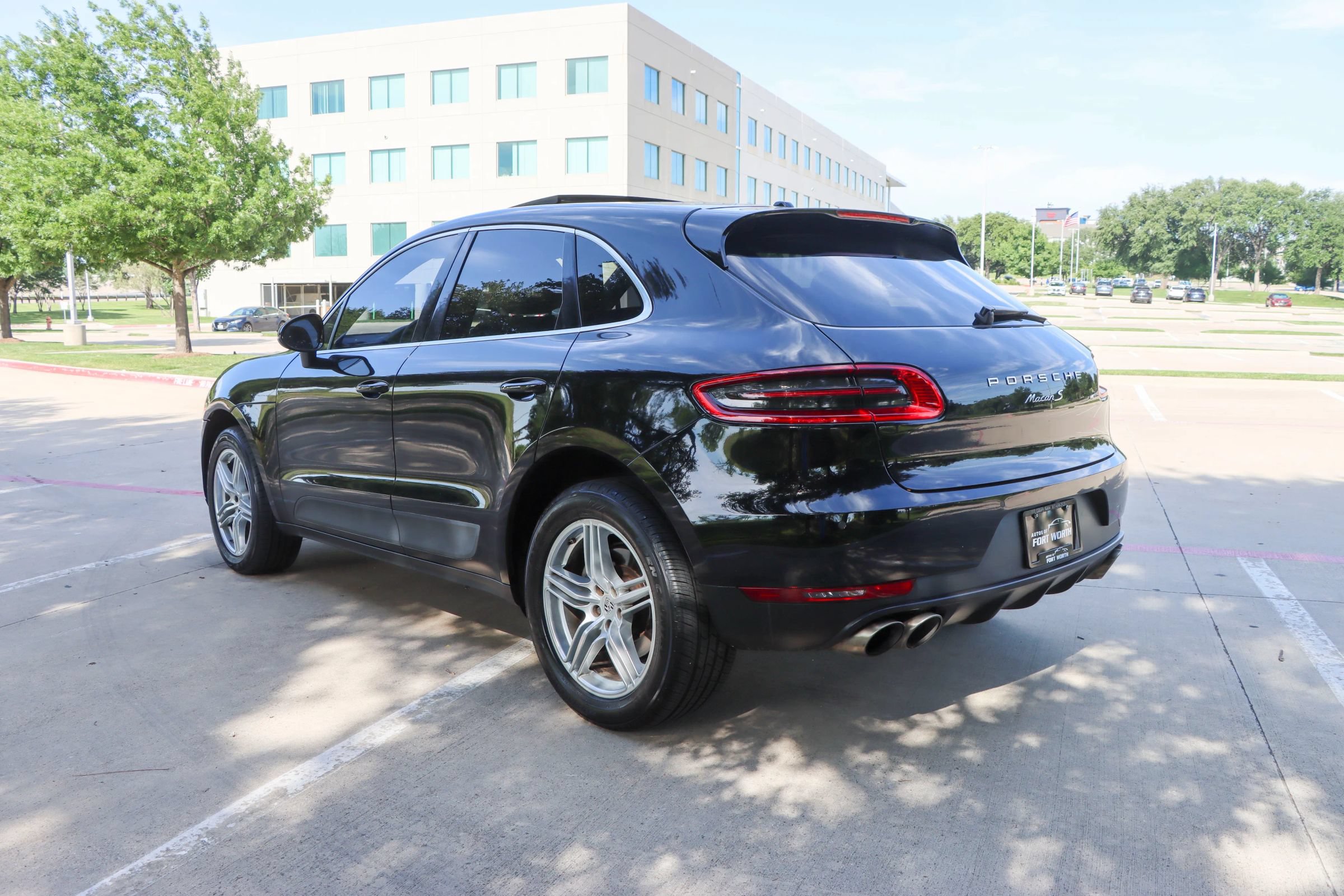 Used 2017 Porsche Macan S AWD/4WD image 5