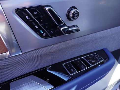 New 2026 Cadillac Vistiq Premium Luxury image 16