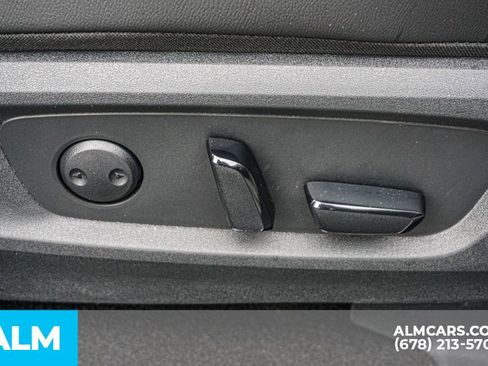 Used 2025 Nissan Pathfinder SL w/ SL Premium Package image 57