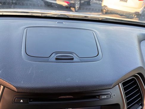 Used 2018 Hyundai Santa Fe Sport w/ 2.4L Value Package 02 FWD image 29