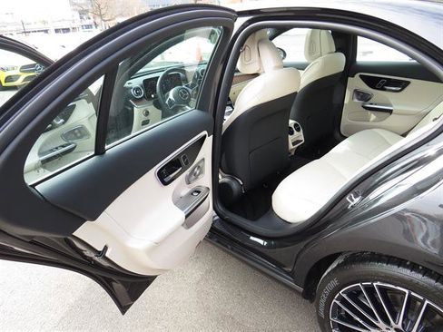 Used 2025 Mercedes-Benz C 300 4MATIC Sedan image 22