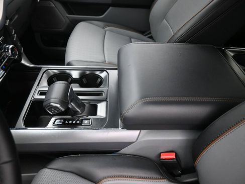 New 2025 Ford F150 Lariat w/ Equipment Group 501A Mid image 20