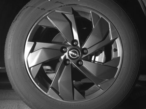 Used 2025 Nissan Rogue SV image 13