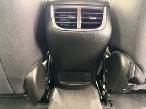 Used 2023 Chevrolet Malibu LT image 25