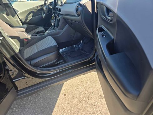 Used 2019 Hyundai Kona SE image 10