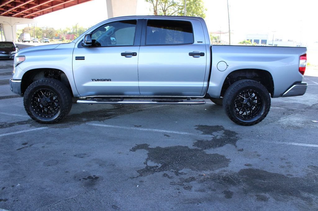 Used 2018 Toyota Tundra SR5 w/ SR5 Upgrade Package AWD/4WD image 1