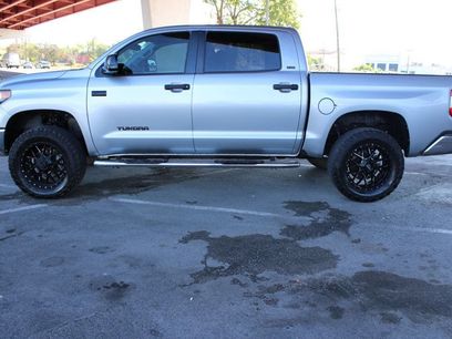 Used 2018 Toyota Tundra SR5 w/ SR5 Upgrade Package