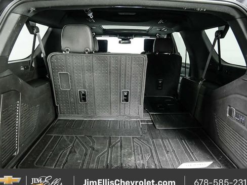 Used 2024 Chevrolet Suburban Z71 w/ Luxury Package image 34