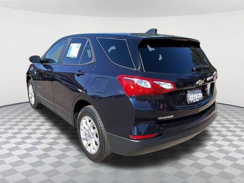 Certified 2020 Chevrolet Equinox LS w/ LS Convenience Package AWD/4WD image 6