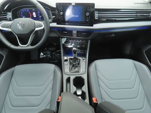 New 2025 Volkswagen Jetta SEL image 13