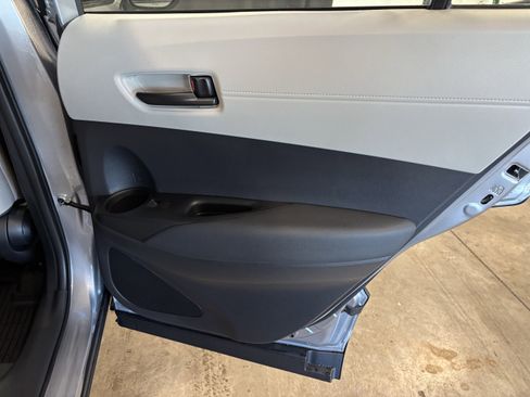 New 2026 Toyota Corolla Cross L image 31