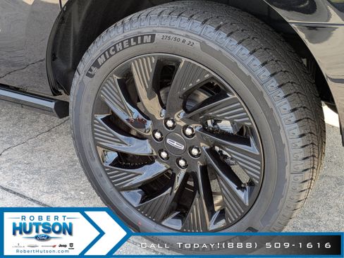 New 2026 Lincoln Navigator L Reserve w/ Jet Appearance Package image 7