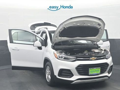 Used 2021 Chevrolet Trax LT image 35