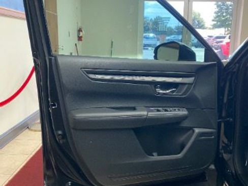 Used 2023 Honda CR-V EX image 11
