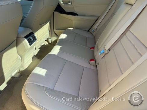 Used 2017 Toyota Camry XLE image 13