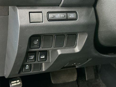 Used 2023 Nissan Frontier SV w/ Midnight Edition Package AWD/4WD image 17