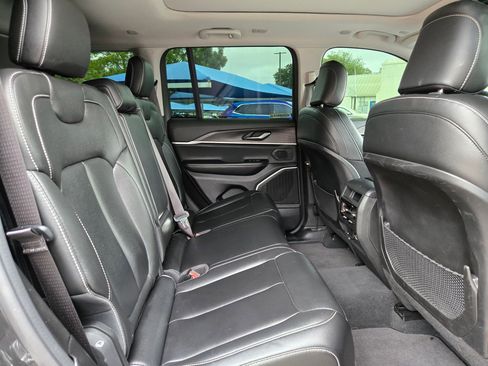 Used 2024 Jeep Grand Cherokee Limited 4xe AWD/4WD image 22