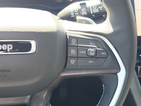 New 2026 Jeep Grand Cherokee L 4WD image 21