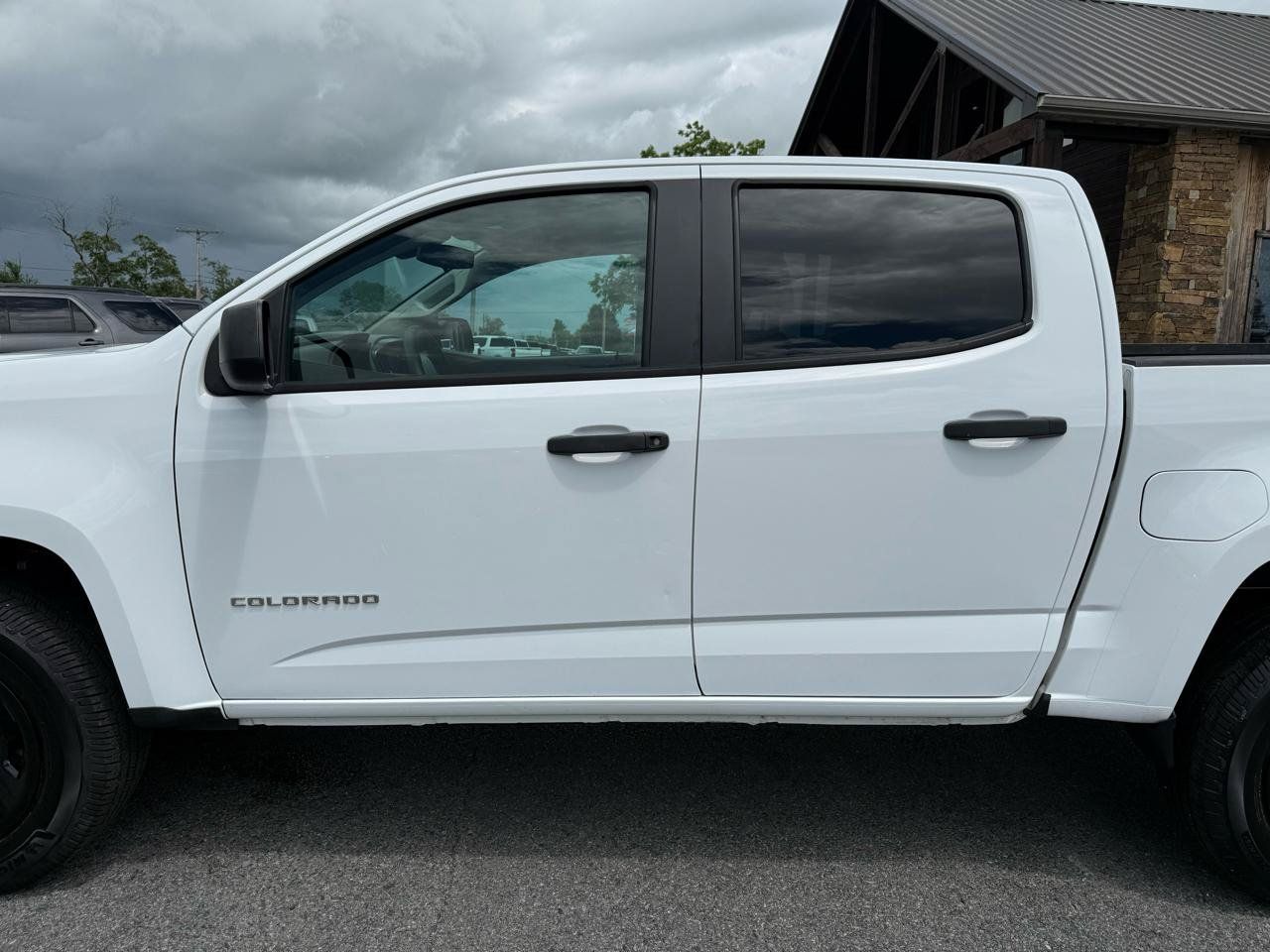 Used 2022 Chevrolet Colorado W/T RWD image 30
