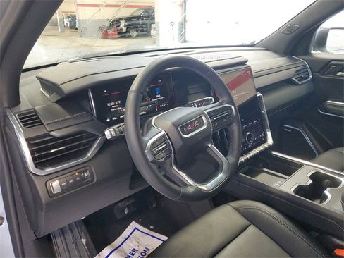 Used 2024 GMC Acadia Elevation w/ LPO, Floor Liner Package image 15