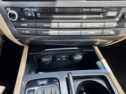 Used 2015 Hyundai Genesis 3.8 RWD image 47