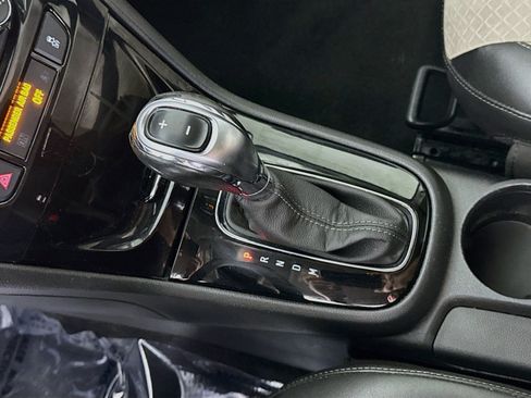 Used 2020 Buick Encore Preferred FWD image 20