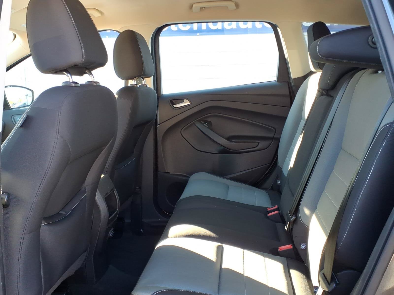 Used 2016 Ford Escape SE AWD/4WD image 9