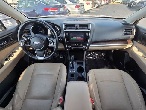 Used 2018 Subaru Outback 2.5i Limited AWD/4WD image 21