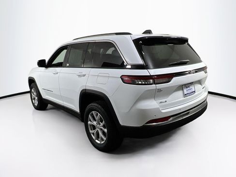 Used 2022 Jeep Grand Cherokee Limited AWD/4WD image 7