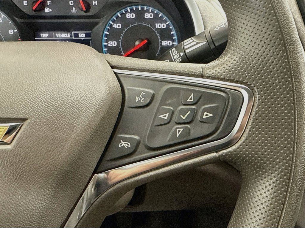 Used 2023 Chevrolet Malibu LS FWD image 12
