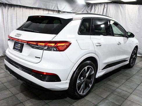 Used 2024 Audi Q4 e-tron Premium Plus w/ Premium Plus image 6