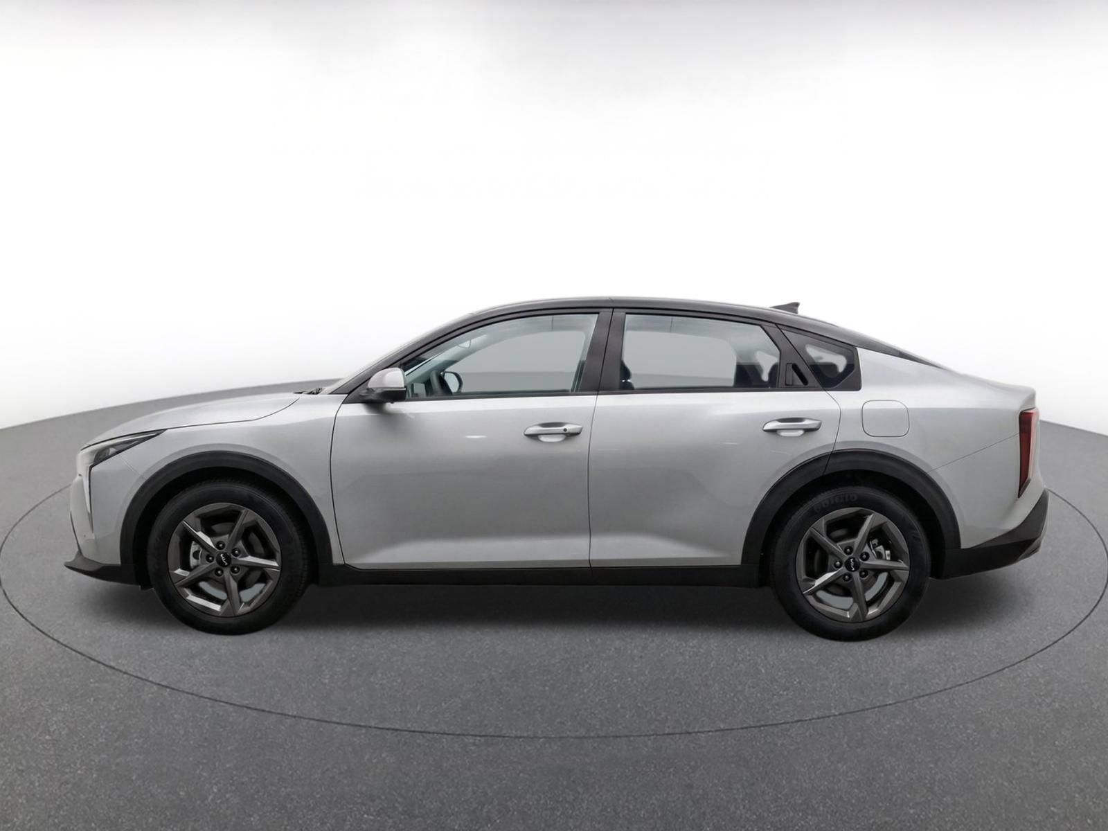 Used 2026 Kia K4 FWD image 4