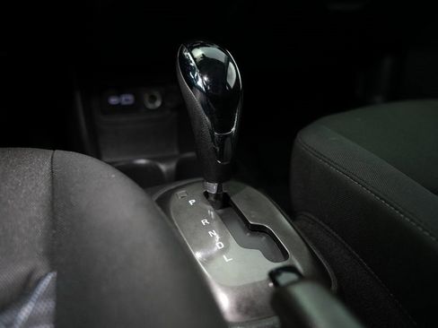 Used 2021 Chevrolet Spark LT image 27