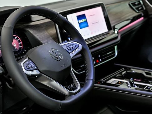 New 2026 Volkswagen Atlas SEL Premium R-Line AWD/4WD image 11