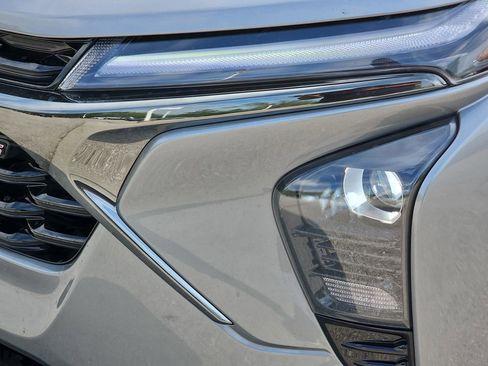 Used 2025 Chevrolet Trax RS w/ Driver Confidence Package image 36