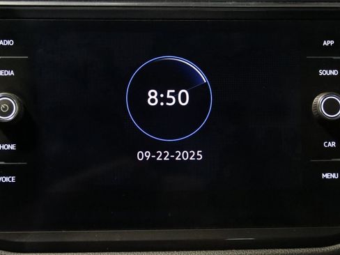 Used 2021 Volkswagen Tiguan SE w/ Panoramic Sunroof Package image 43