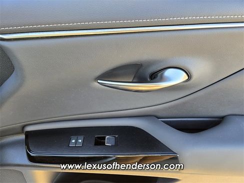 Certified 2023 Lexus ES 300h w/ Premium Package image 20