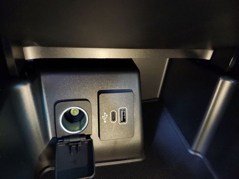 New 2025 Ford Explorer ST-Line w/ Premium Package image 31