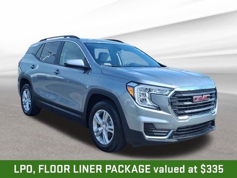 Certified 2023 GMC Terrain SLE w/ Driver Convenience Package FWD image 8