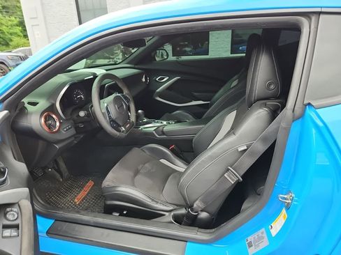 Used 2023 Chevrolet Camaro SS RWD image 15