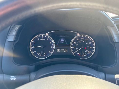 Certified 2017 INFINITI QX60 AWD w/ Premium Plus Package image 15