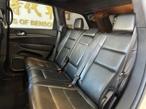 Used 2019 Jeep Grand Cherokee High Altitude AWD/4WD image 24