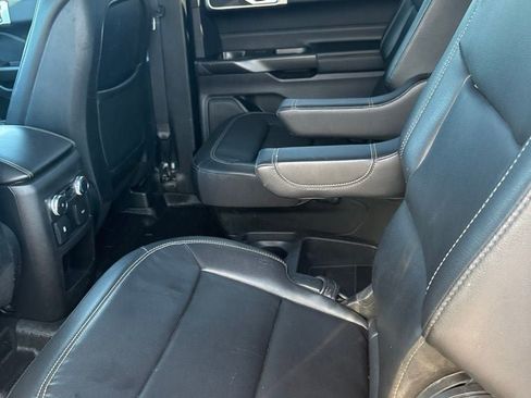 Used 2020 Ford Explorer XLT w/ Equipment Group 202A AWD/4WD image 24