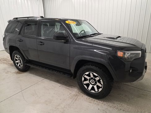 Used 2024 Toyota 4Runner TRD Off-Road image 7