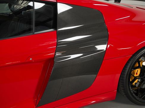 Used 2014 Audi R8 V10 image 19