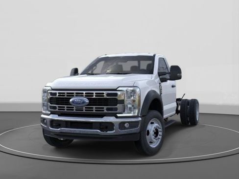 New 2026 Ford F450 XL w/ XL Chrome Package RWD image 2